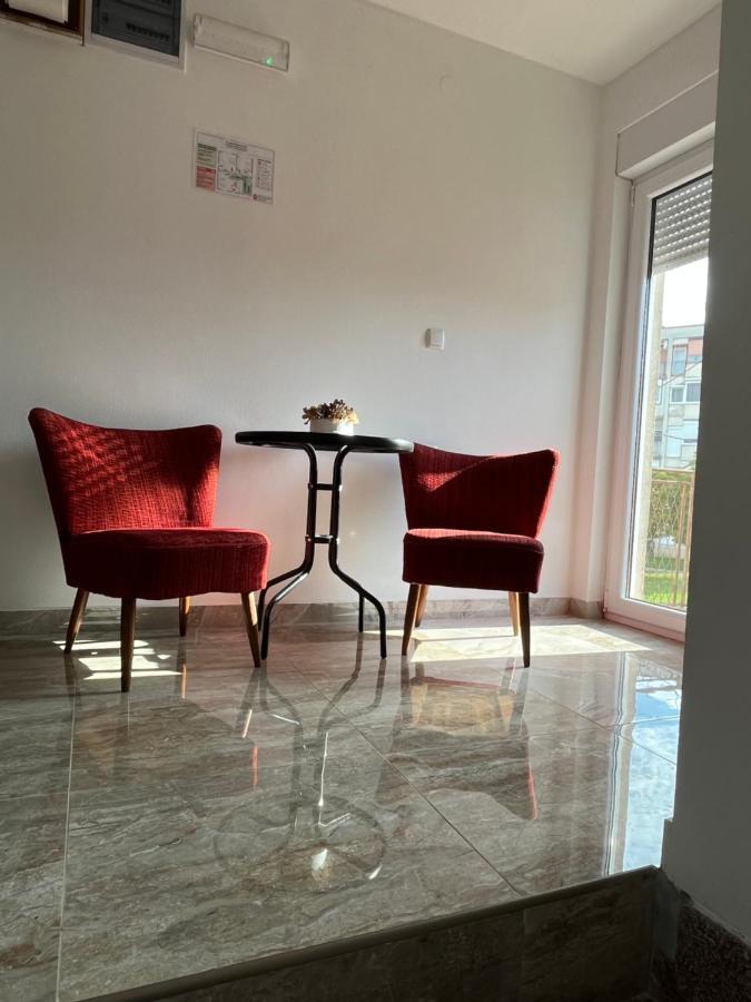 Opg - Zm Apartmani Martinovic Novska Exterior photo