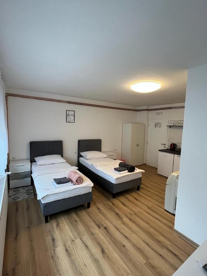Opg - Zm Apartmani Martinovic Novska Exterior photo